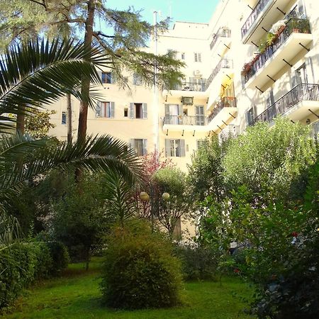 Domus Dino Roma Exterior foto